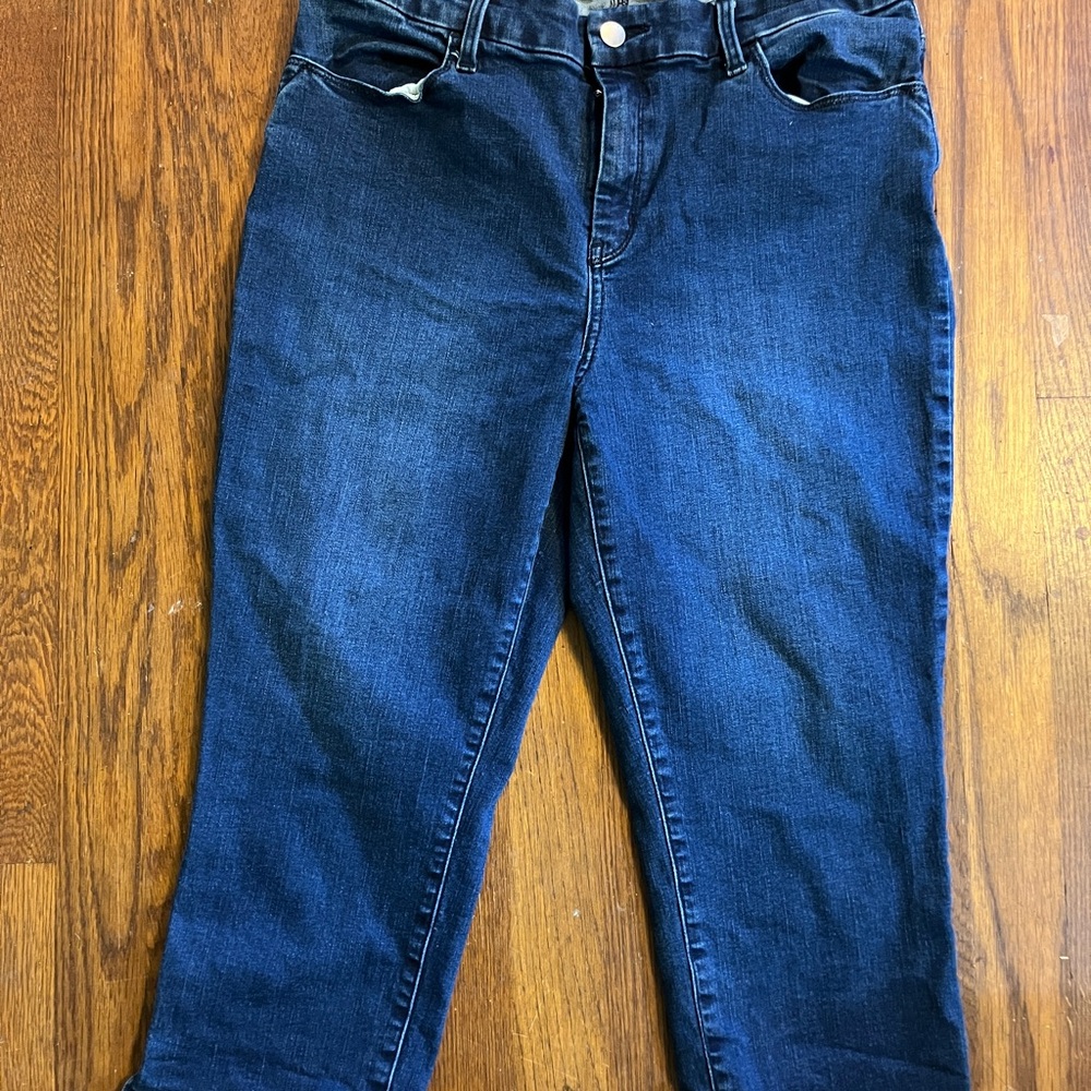 Chico's Slim Leg Blue Capri Cropped Jeans